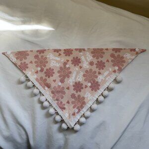 EUC Loic by Design Mama's Girl Mother's Day Dog Bandana with Poms, Pink Daisy, M